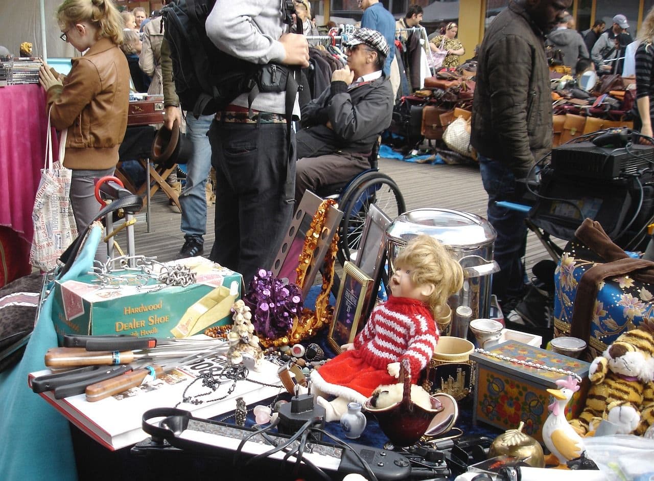 Großer Flohmarkt in Niederstetten: Paradies für Schnäppchenjäger