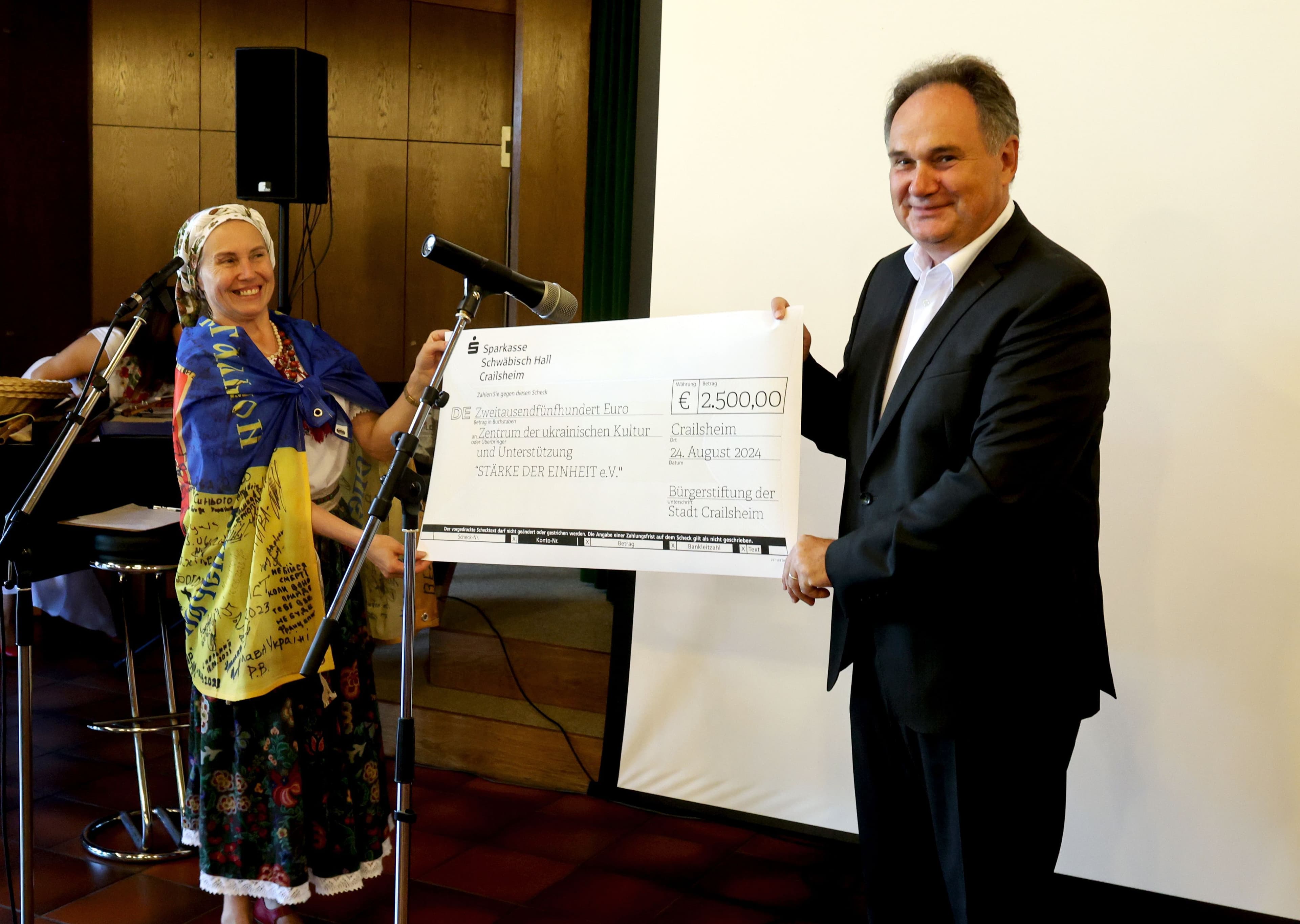 Verein ‚Stärke der Einheit‘ erhält 2.500 Euro von Bürgerstiftung Crailsheim