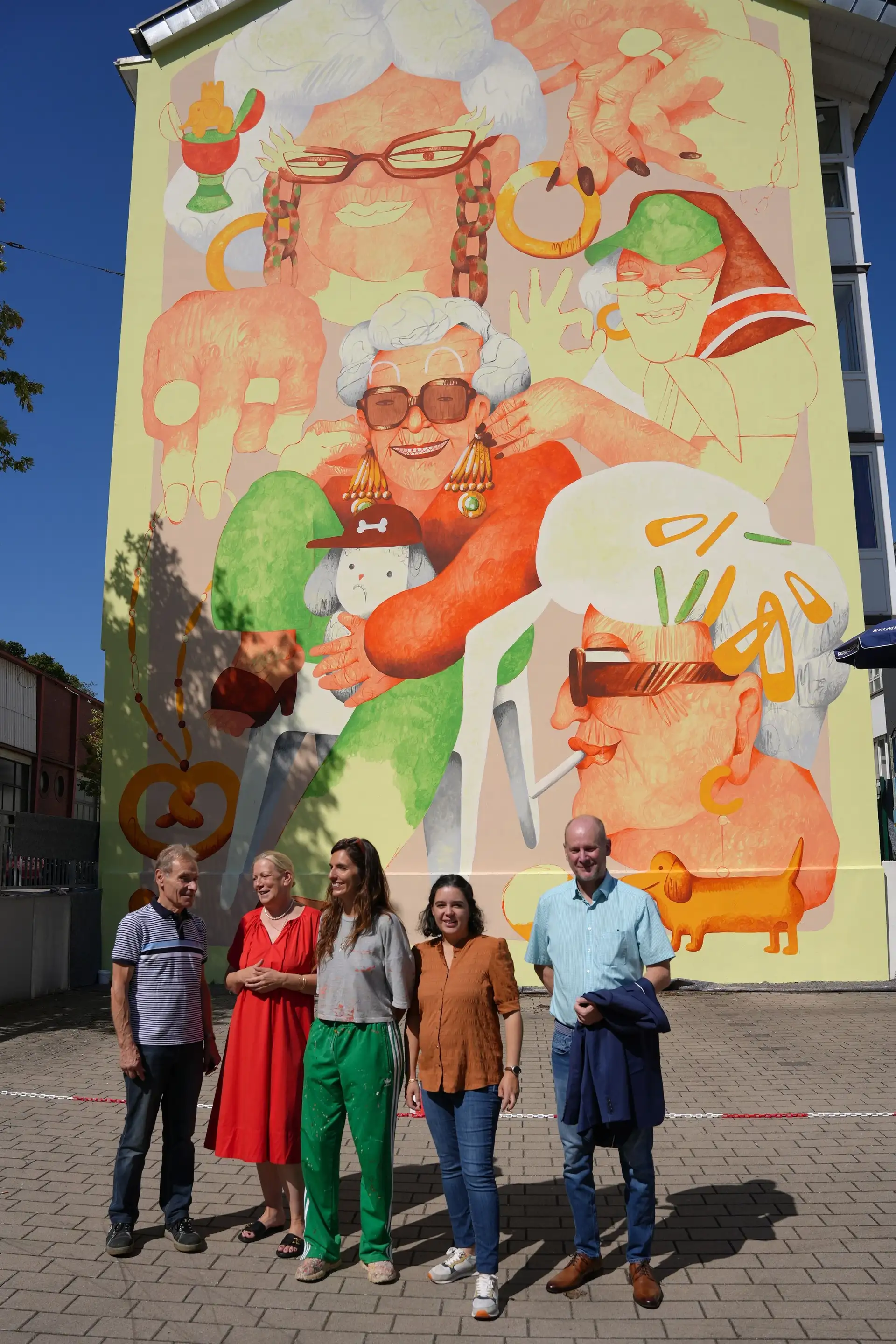 Fassade wird zur Leinwand: Marina Capdevila in Pforzheim