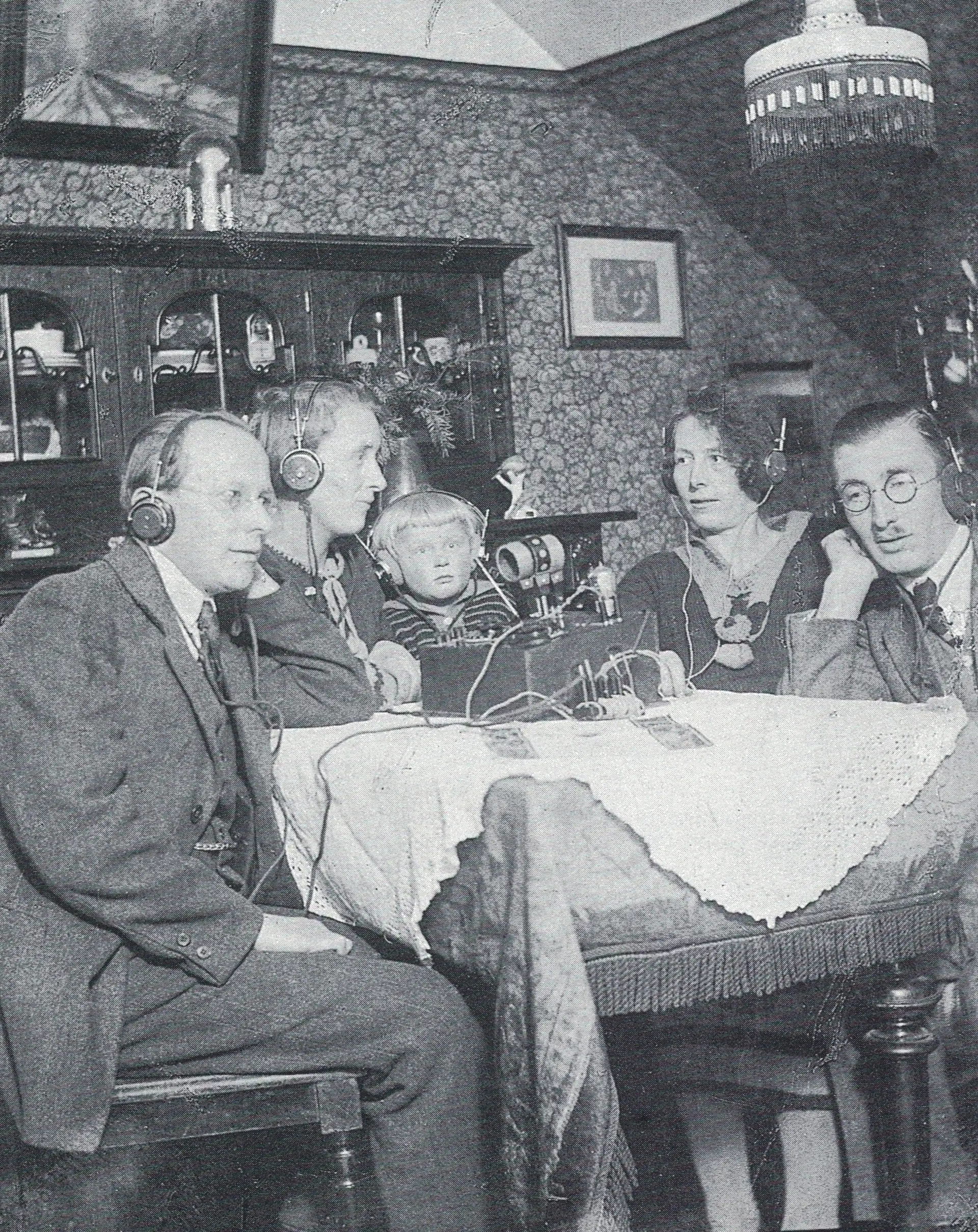 Ein Vortragssujet zum Thema Radio in den 1920er Jahren.